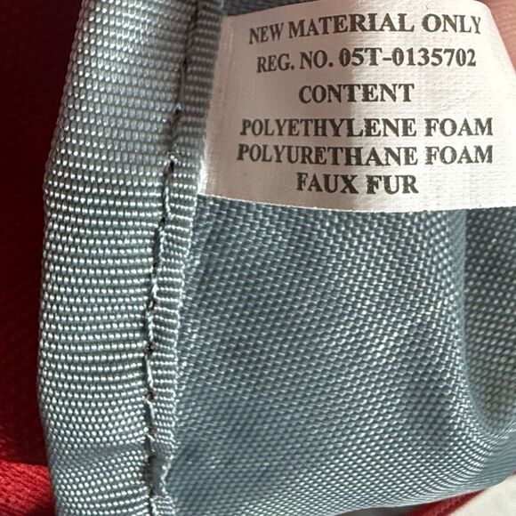 Incase Campus Compact Lightweight Everyday Backpack in Red - Picture 11 of 11